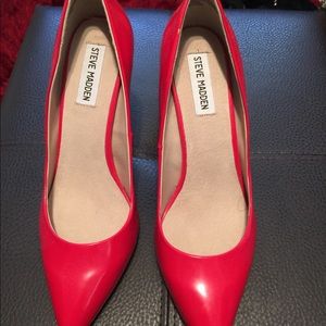 STEVE MADDEN PUMPS